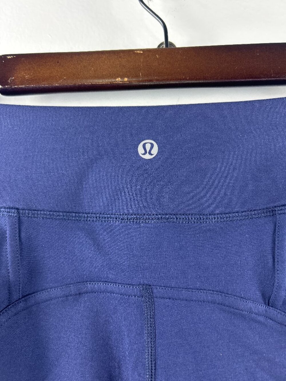 Lululemon Navy Blue High Rise Leggings with Pockets Medium